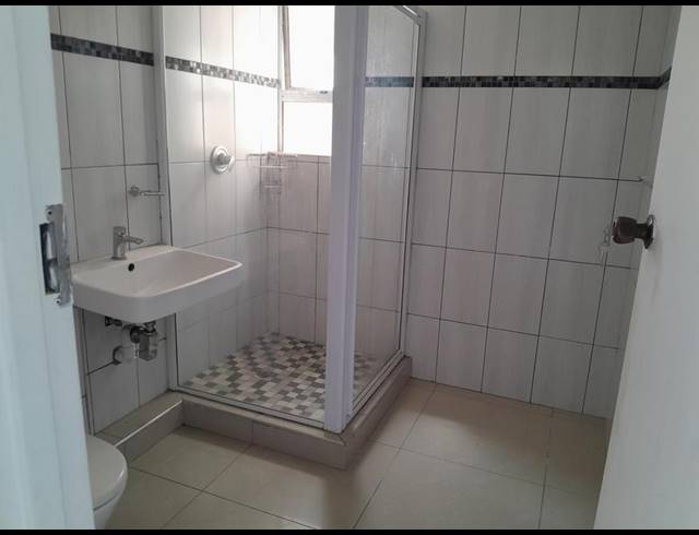 3 BEDROOM PROPERTY TO RENT IN NORTH BEACH